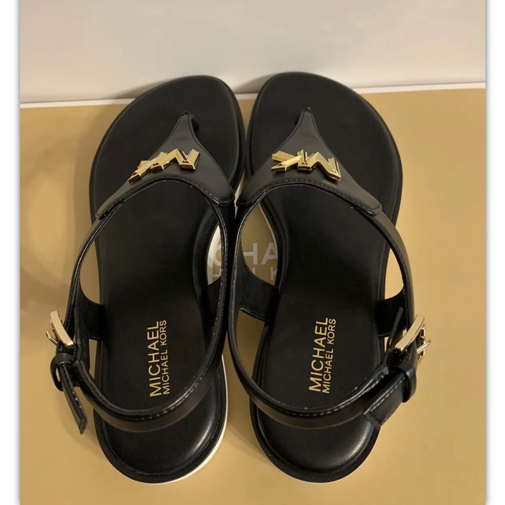 Michael Kors Jilly Black Flat Sandals - Picture 3 of 12